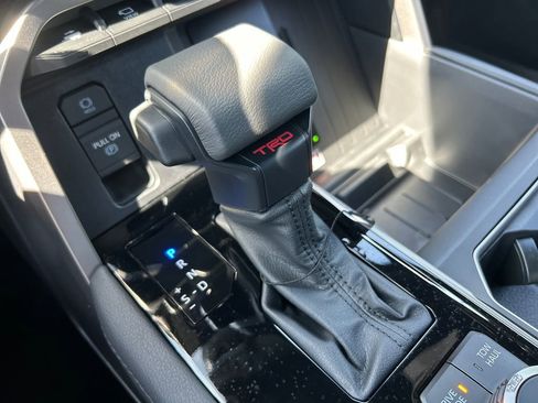 New 2026 Toyota Tundra Limited AWD/4WD image 16
