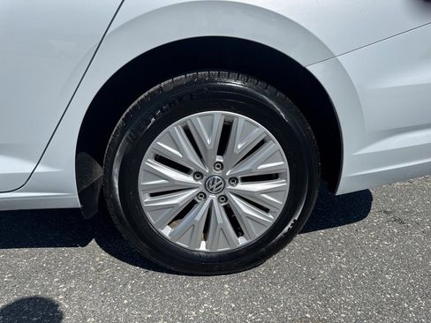Used 2019 Volkswagen Jetta S image 25