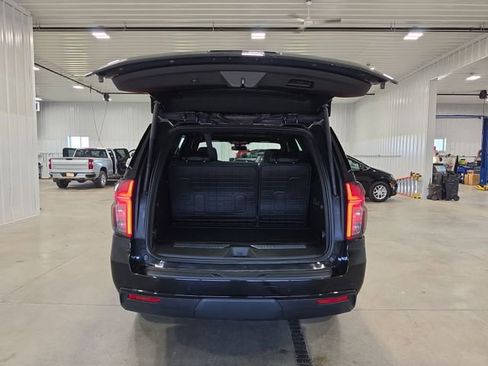Used 2024 Chevrolet Tahoe Z71 w/ Luxury Package AWD/4WD image 29