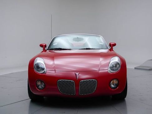 Used 2008 Pontiac Solstice Convertible w/ Premium Package RWD image 11