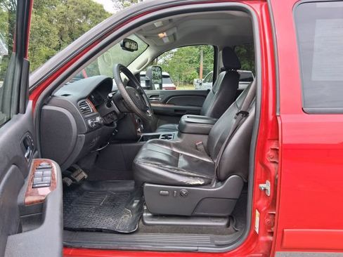 Used 2007 Chevrolet Silverado 2500 LTZ w/ Safety Package AWD/4WD image 10