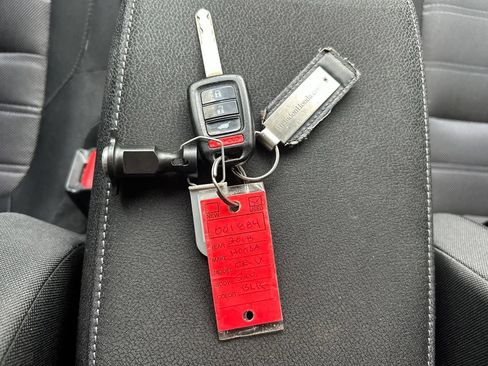 Used 2018 Honda CR-V LX image 43