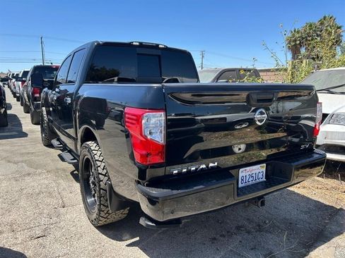 Used 2021 Nissan Titan SV w/ SV Convenience Package RWD image 26