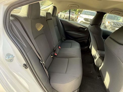 Used 2022 Toyota Corolla LE FWD image 10