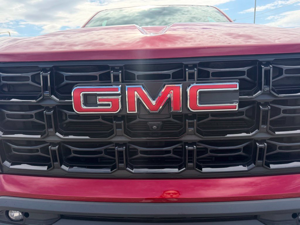 Used 2025 GMC Canyon Elevation w/ Convenience Package AWD/4WD image 7