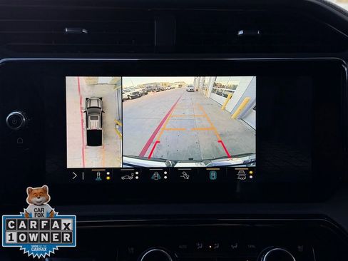 Used 2023 GMC Sierra 1500 AT4 w/ AT4 Premium Package image 7