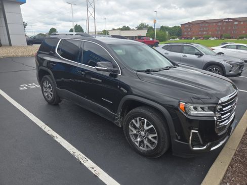 Used 2022 GMC Acadia SLE w/ Driver Convenience Package FWD image 5
