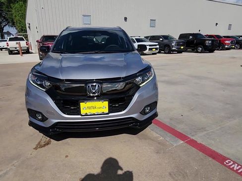 Used 2022 Honda HR-V Sport image 3
