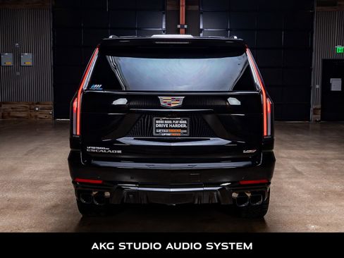 Used 2026 Cadillac Escalade V image 8
