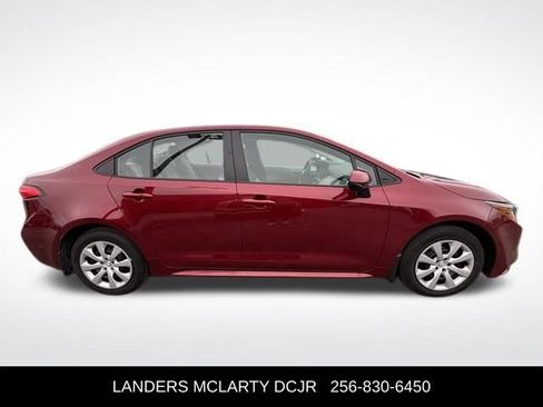 Used 2025 Toyota Corolla LE image 6