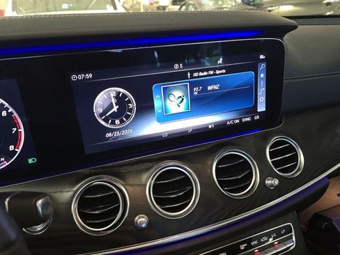 Used 2020 Mercedes-Benz E 450 4MATIC Sedan image 7
