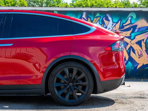 Used 2020 Tesla Model X Long Range AWD/4WD image 13
