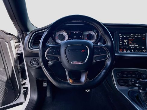 Used 2022 Dodge Challenger R/T Scat Pack RWD image 11
