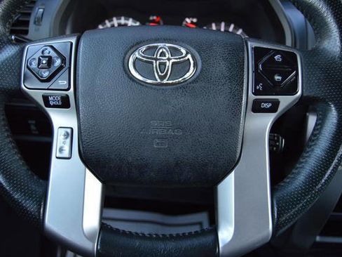Used 2016 Toyota 4Runner 4WD image 18