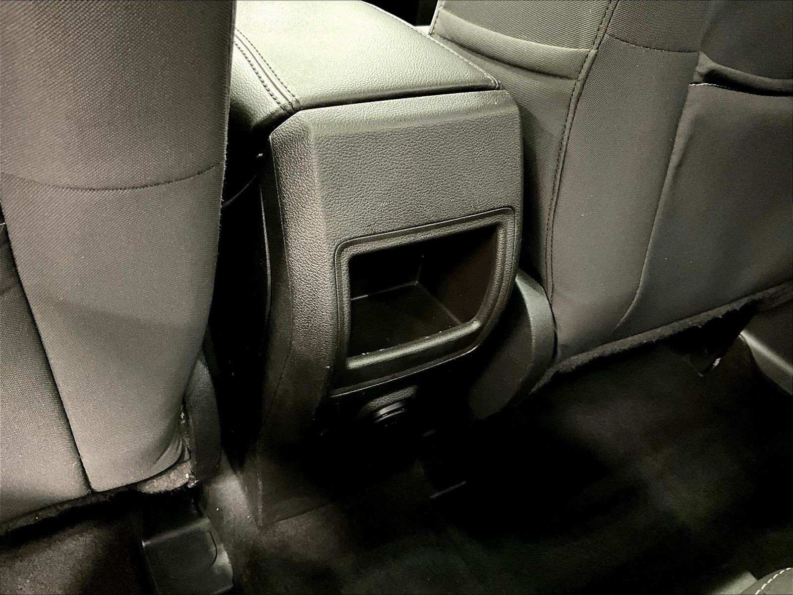 Used 2015 Ford Escape SE AWD/4WD image 10
