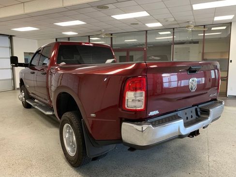 Used 2021 RAM 3500 Tradesman w/ Chrome Appearance Group AWD/4WD image 4