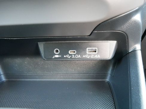 Used 2024 Subaru Crosstrek 2.0i Premium image 33