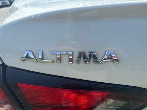 Used 2022 Nissan Altima 2.5 SL AWD/4WD image 9