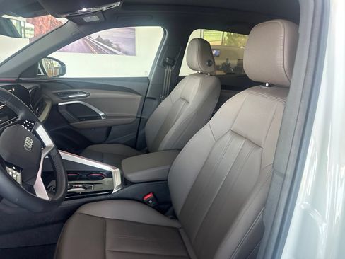 Used 2025 Audi Q5 Premium w/ Convenience Package AWD/4WD image 8