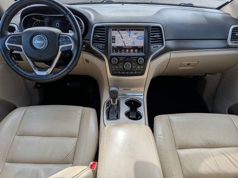 Used 2016 Jeep Grand Cherokee Limited AWD/4WD image 10