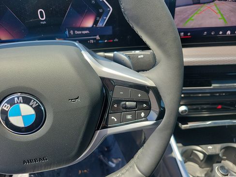 Used 2025 BMW 330i Sedan w/ Premium Package RWD image 25