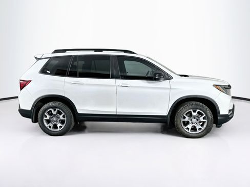 Used 2023 Honda Passport TrailSport image 10