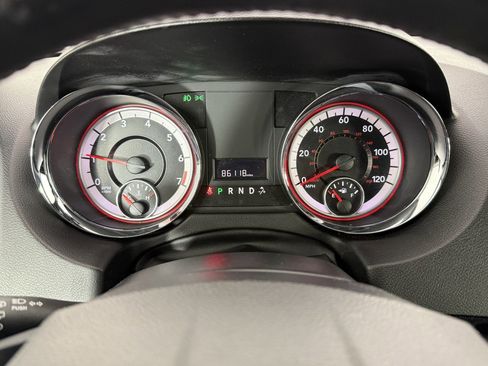 Used 2017 Dodge Grand Caravan SXT image 20
