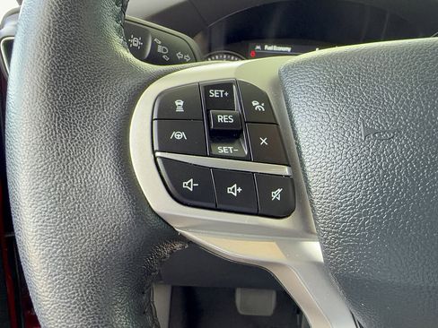 Certified 2023 Ford Explorer XLT w/ Equipment Group 202A RWD image 28