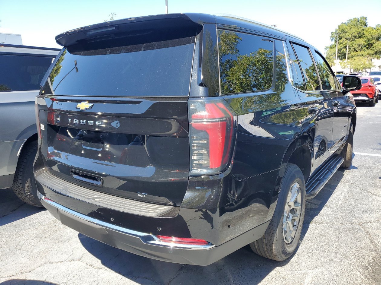 Used 2025 Chevrolet Tahoe LT RWD image 4