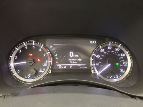 Certified 2023 Toyota Highlander XLE image 13