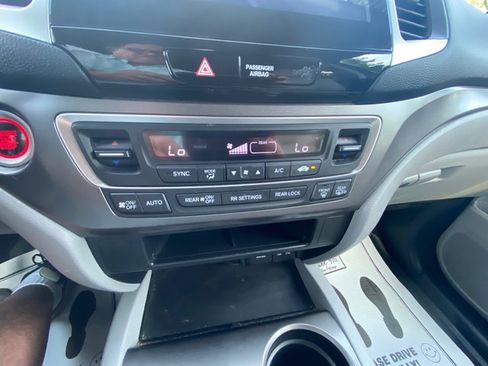 Used 2016 Honda Pilot EX image 35