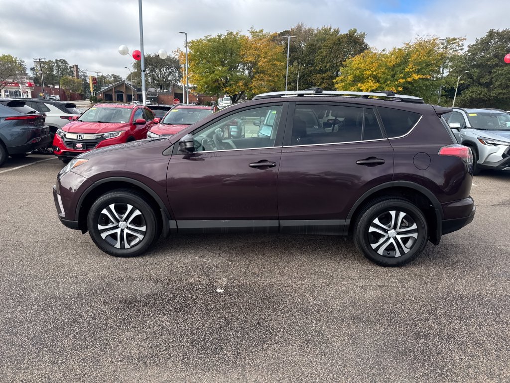 Used 2017 Toyota RAV4 LE w/ Carpet Mat Package AWD/4WD image 4