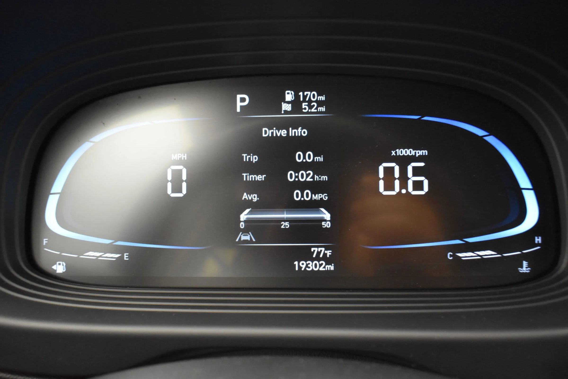 Used 2025 Hyundai Venue Limited FWD image 27