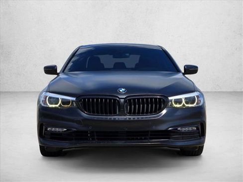 Used 2018 BMW 540i RWD image 2