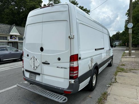 Used 2014 Mercedes-Benz Sprinter 2500 image 5
