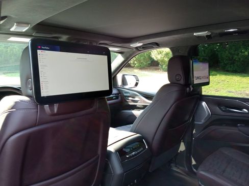 Certified 2024 Cadillac Escalade Sport Platinum AWD/4WD image 25