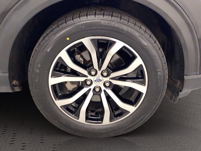 Used 2018 Ford Escape Titanium w/ Ford Safe & Smart Package AWD/4WD image 76