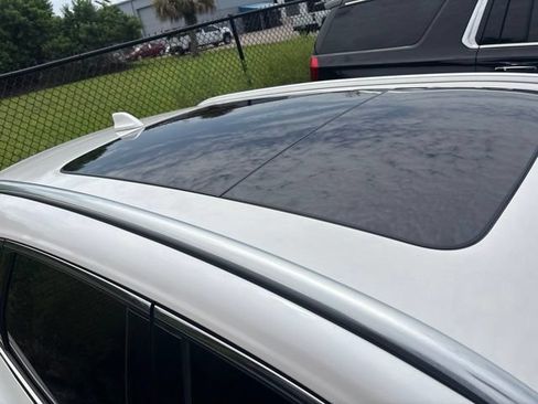 Used 2019 Lincoln MKC Reserve w/ MKC Climate Package FWD image 5