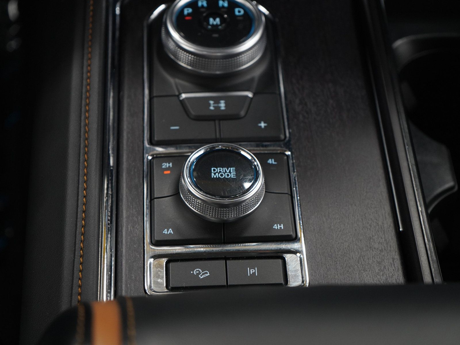 Used 2024 Ford Expedition Max Platinum AWD/4WD image 19