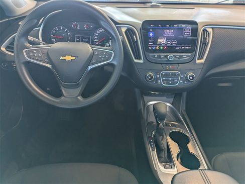 Used 2024 Chevrolet Malibu LT image 16