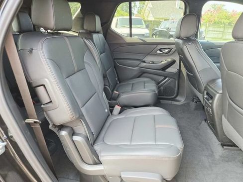 Certified 2023 Chevrolet Traverse RS AWD/4WD image 16