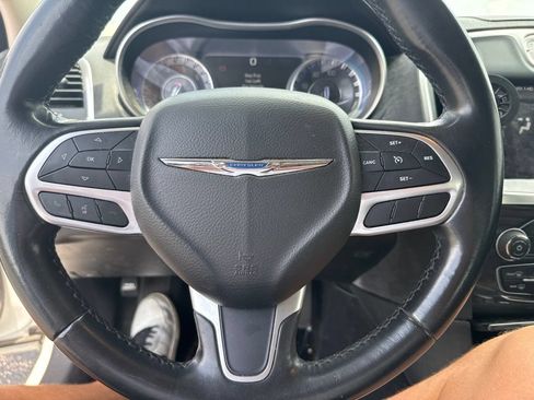 Used 2019 Chrysler 300 Touring w/ Sport Appearance Package AWD/4WD image 14