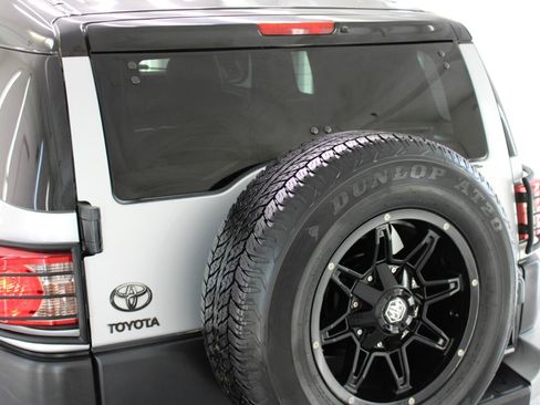 Used 2008 Toyota FJ Cruiser 2WD image 31