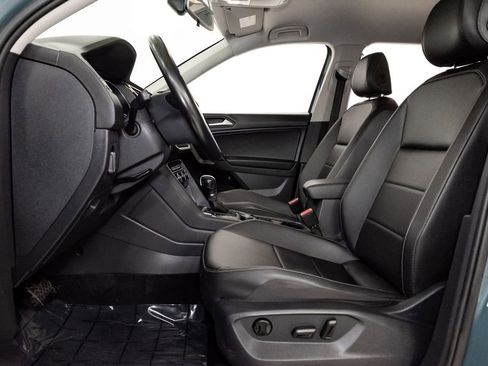 Used 2019 Volkswagen Tiguan SE image 10