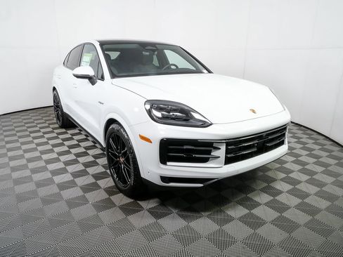 New 2026 Porsche Cayenne AWD image 29
