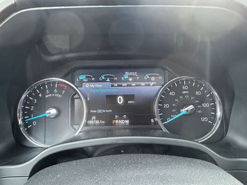 Used 2018 Ford Expedition Platinum image 13