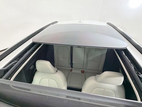 Used 2023 Volvo XC40 B5 Plus w/ Driver Assist Package image 17