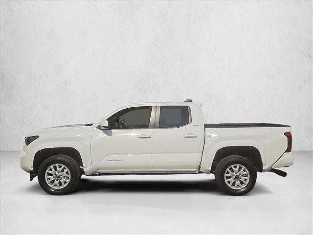 Used 2025 Toyota Tacoma SR5 AWD/4WD image 9