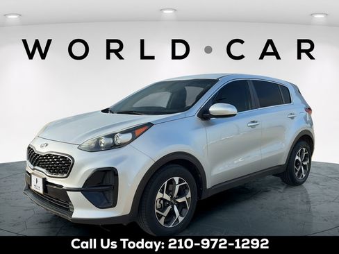 Used 2020 Kia Sportage LX FWD image 3