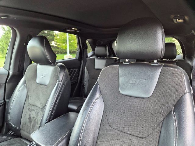 Used 2019 Ford Edge ST w/ Equipment Group 401A AWD/4WD image 16